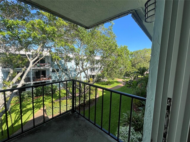 3000 NE 5th Ter Unit 310-A, Wilton Manors, FL 33334 - view of balcony