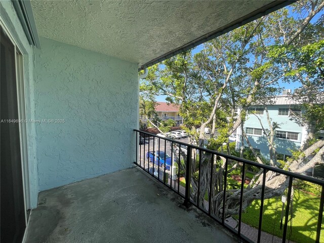 3000 NE 5th Ter Unit 310-A, Wilton Manors, FL 33334 - balcony featuring a residential view