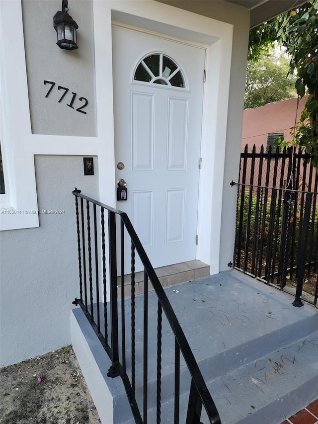 view of entrance to property