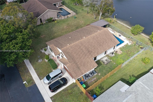 bird's eye view featuring a water view