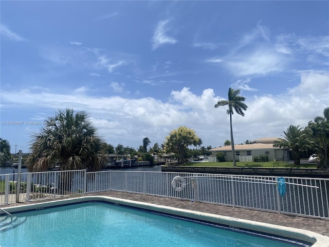 view of swimming pool