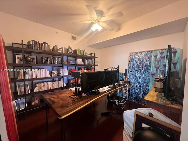 office space with ceiling fan