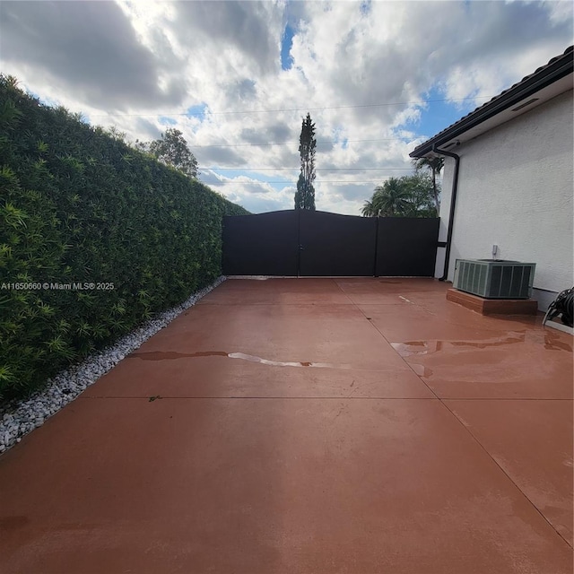 view of patio / terrace featuring cooling unit