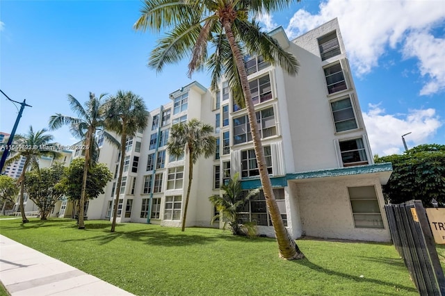 17620 Atlantic Blvd Unit 315, Sunny Isles Beach, FL 33160 - view of apartment building / complex