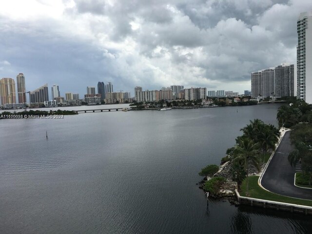 3300 NE 188th St Unit 610, Aventura, FL 33180 - photo 7