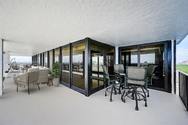 936 Intracoastal Dr Unit Ph4, Fort Lauderdale, FL 33304 - view of patio / terrace