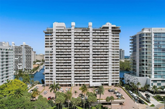 936 Intracoastal Dr Unit Ph4, Fort Lauderdale, FL 33304 - view of property featuring a city view and a water view