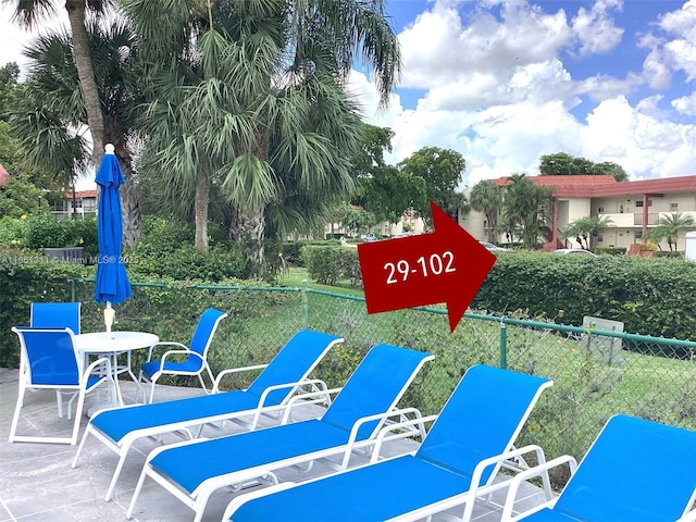 611 S Hollybrook Dr Unit 102, Pembroke Pines, FL 33025 - view of patio