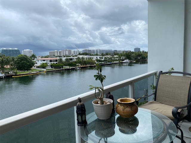 Listing photo 3 for 9381 E Bay Harbor Dr Unit 403S, Bay Harbor Islands FL 33154