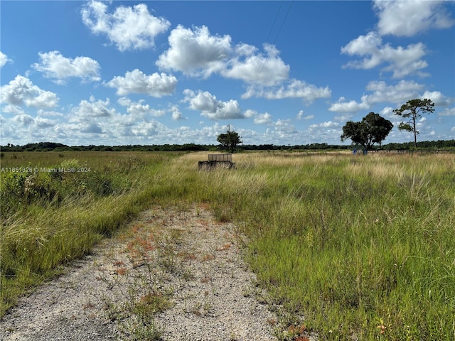 Listing photo 2 for 2508 Christopher Ln, Clewiston FL 33440