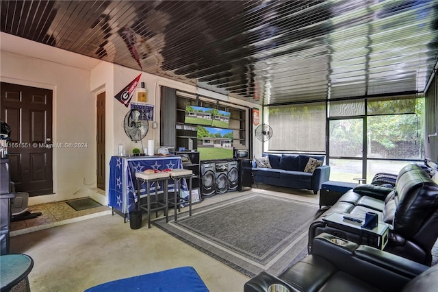 770 NW 175th Dr, Miami Gardens, FL 33169 - interior space with an outdoor hangout area
