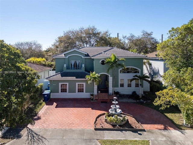 view of mediterranean / spanish-style house