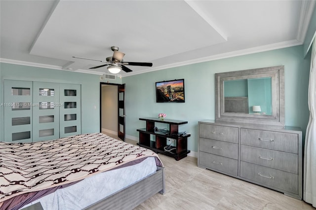 1880 S Ocean Dr Unit Ts106, Hallandale Beach, FL 33009 - bedroom featuring a closet, a ceiling fan, baseboards, visible vents, and ornamental molding