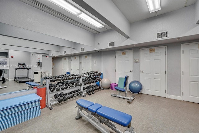 1880 S Ocean Dr Unit Ts106, Hallandale Beach, FL 33009 - workout room with baseboards and visible vents