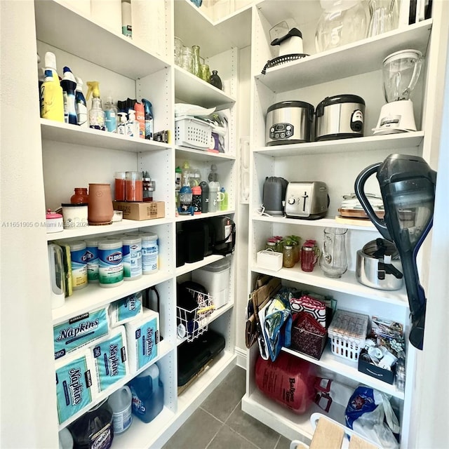 8123 NW 78th St, Tamarac, FL 33321 - view of pantry