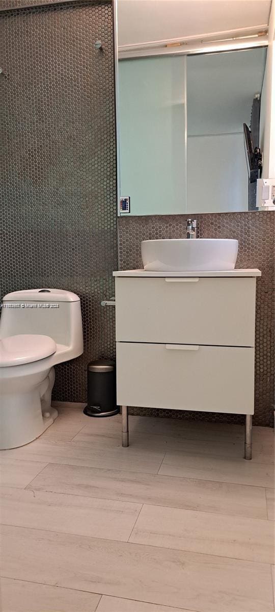 846 Michigan Ave Unit 101, Miami Beach, FL 33139 - bathroom with vanity and toilet