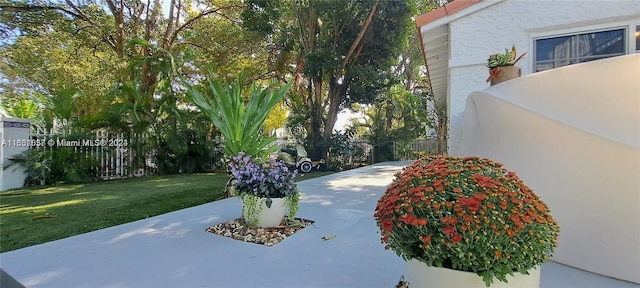 846 Michigan Ave Unit 101, Miami Beach, FL 33139 - view of yard
