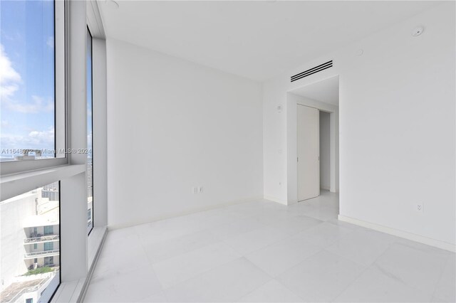 300 Biscayne Blvd Way Unit 4404, Miami, FL 33131 - view of unfurnished room