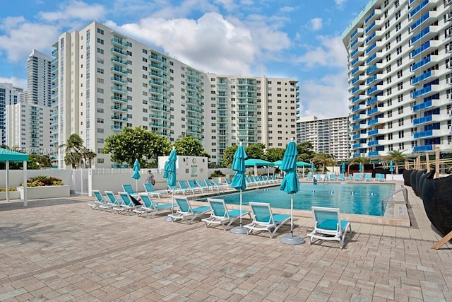 view of swimming pool