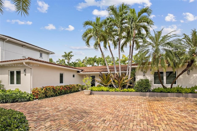 Listing photo 3 for 670 Allendale Rd, Key Biscayne FL 33149