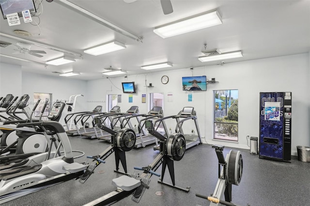 exercise room featuring ceiling fan