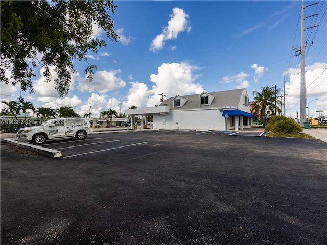 Listing photo 2 for 11401 Overseas Hwy, Marathon FL 33050