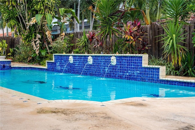 pool with fence