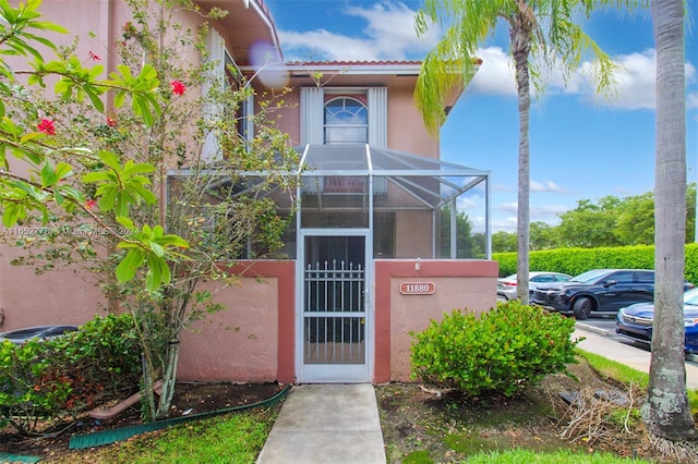 view of entrance to property