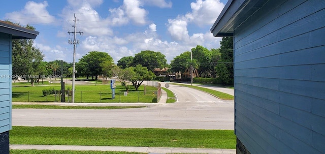 exterior space featuring a lawn