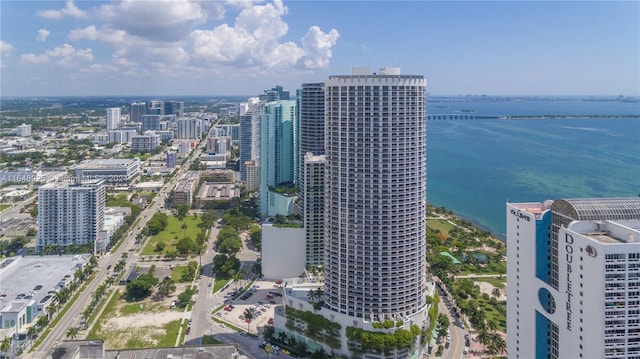 bird's eye view featuring a water view