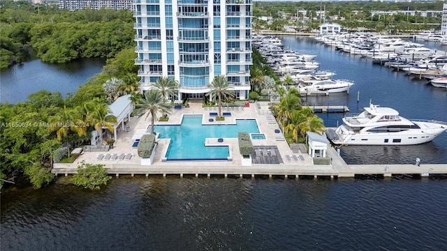 bird's eye view featuring a water view