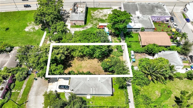 Listing photo 2 for 665 NW 43rd St, Miami FL 33127