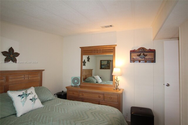 1113 Lissie Ln, Bulkhead Ridge, FL 34974 - bedroom featuring visible vents
