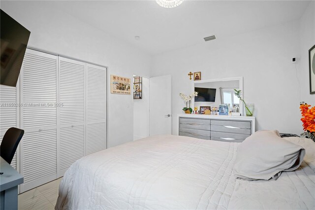 bedroom with a closet