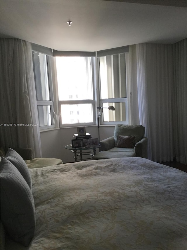 808 Brickell Key Dr Unit 2005, Miami, FL 33131 - view of bedroom