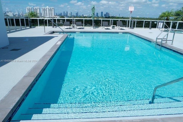 view of swimming pool