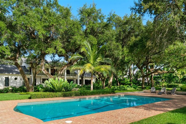 10920 Lakeside Dr, Coral Gables, FL 33156 - photo 32