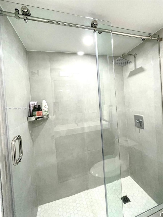 bathroom with walk in shower