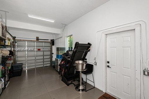 5231 SW 65th Ave, South Miami, FL 33155 - view of garage
