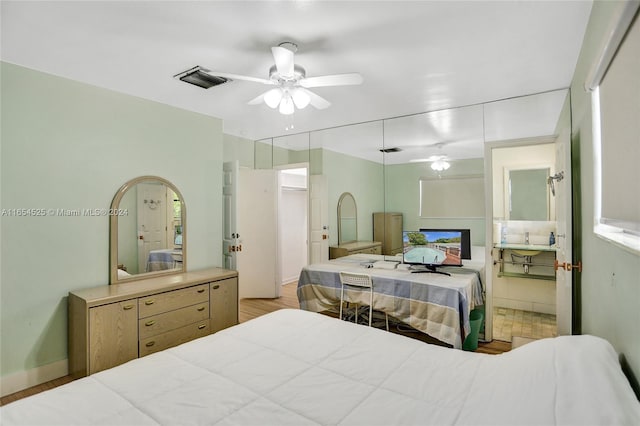 bedroom with ceiling fan