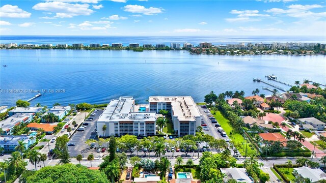 1516 S Lakeside Dr Unit 112, Lake Worth, FL 33460 - aerial view of a nearby body of water