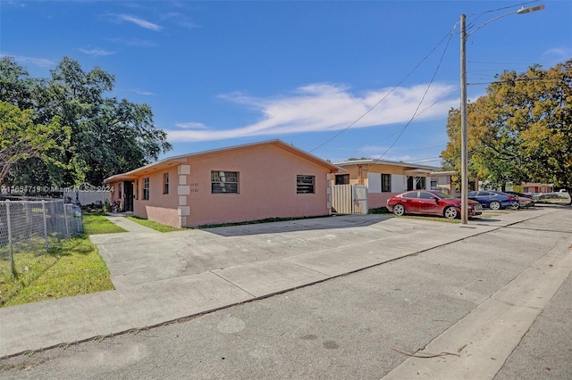 view of front of property