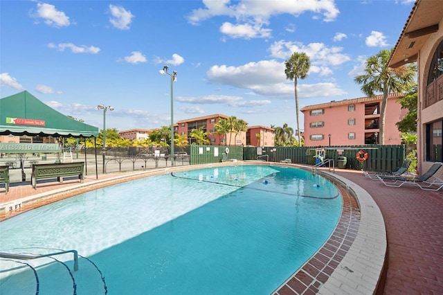 view of swimming pool