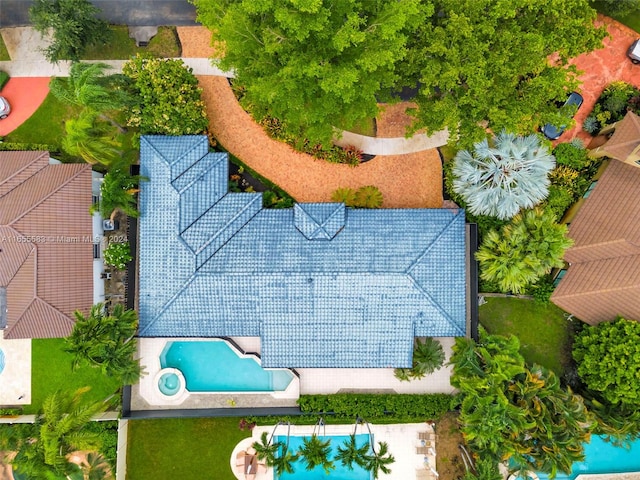 birds eye view of property