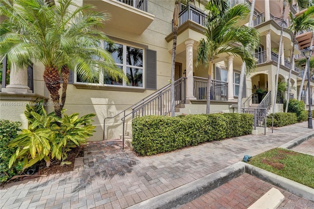 property entrance with a balcony