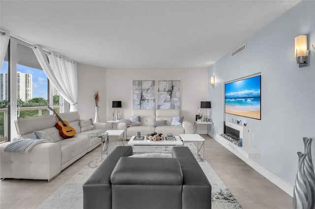 20191 E Country Club Dr Unit 601, Aventura, FL 33180 - photo 1