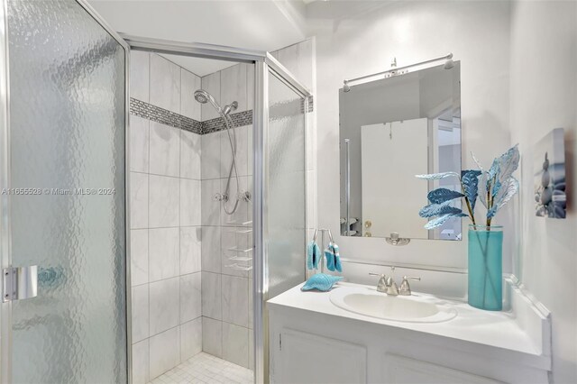 3501 NW 47th Ave Unit 516, Lauderdale Lakes, FL 33319 - full bath with a stall shower and vanity