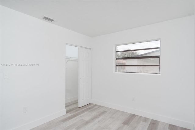 empty room featuring light hardwood / wood-style flooring