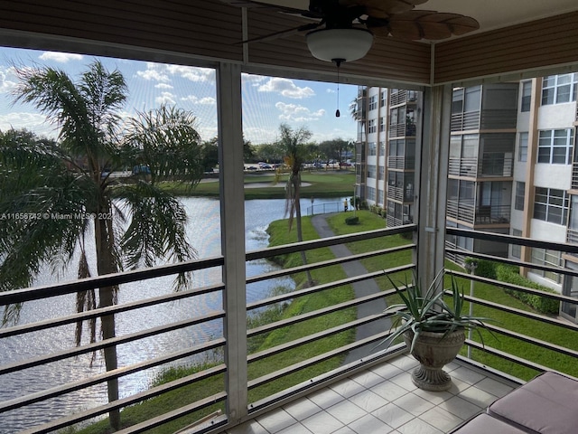 Listing photo 3 for 1200 Saint Charles Pl Unit 321, Pembroke Pines FL 33026