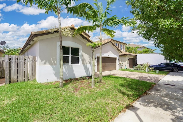 view of front of house with a front lawn